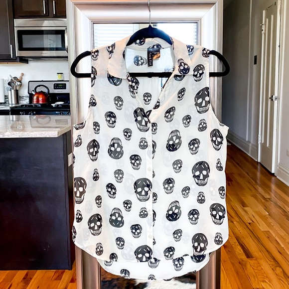 Skull Print Button Up - Picture 2 of 5